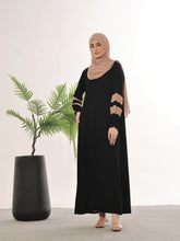 Elegant Black Closed-Front Abaya with Korean Chiffon Sheila – Perfect for Daily Wear