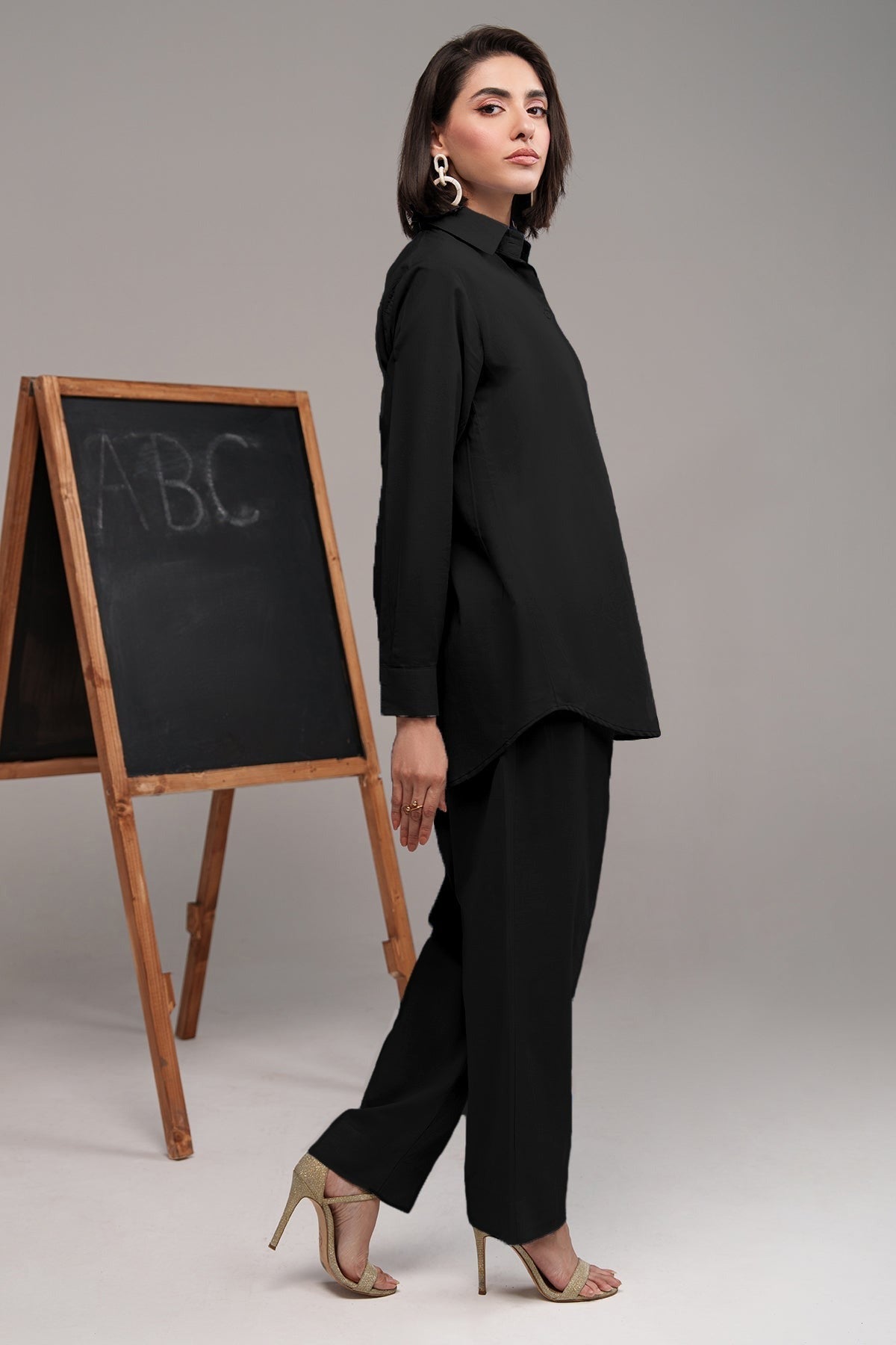 2 Pcs Cambric Co-ord Set – Black | Premium Soft Cambric