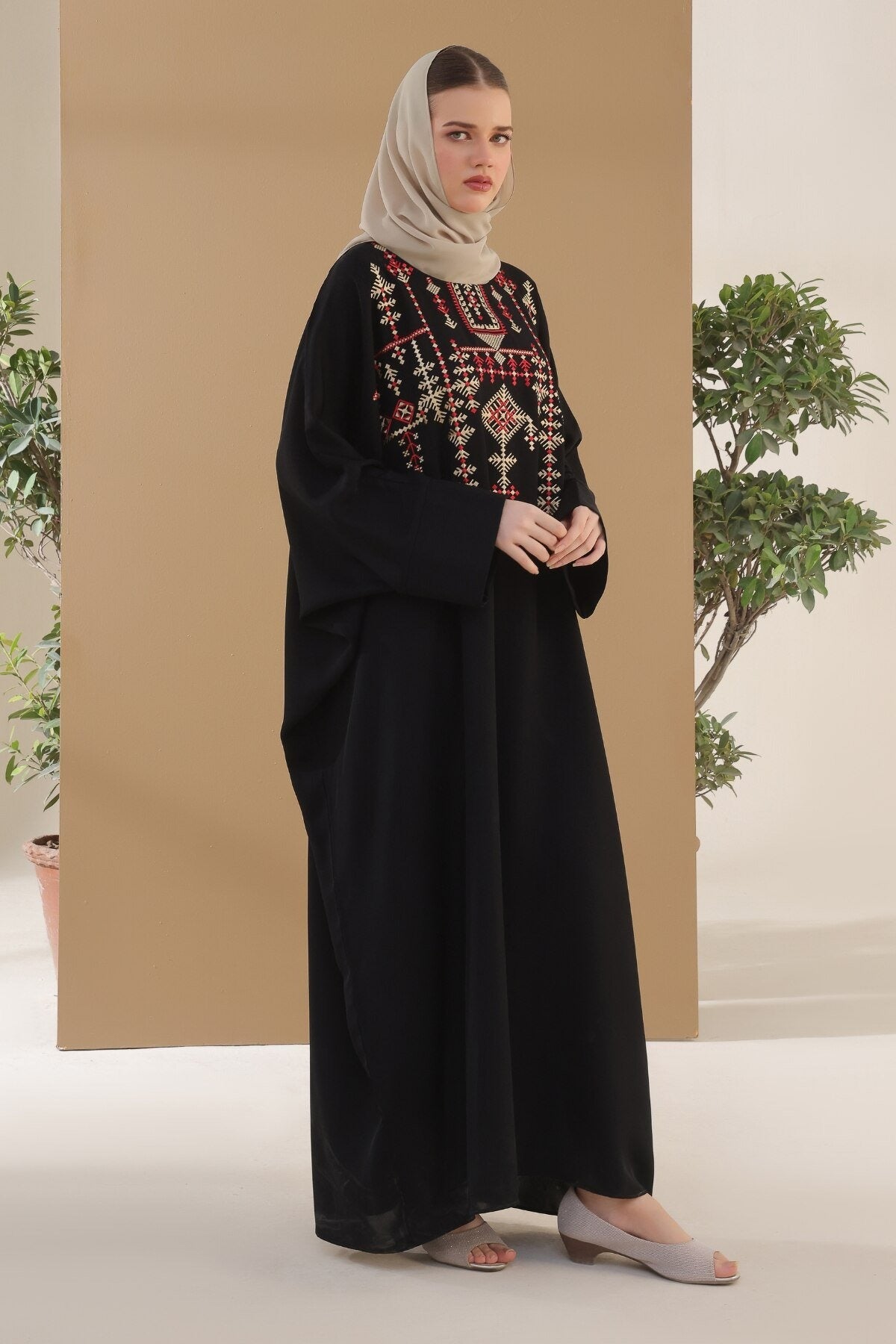 Black Tatreez Kaftan Abaya